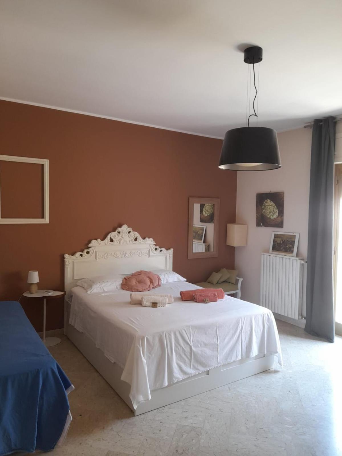 B&B Famigliare Arcadia Polignano Полиньяно-а-Маре Экстерьер фото